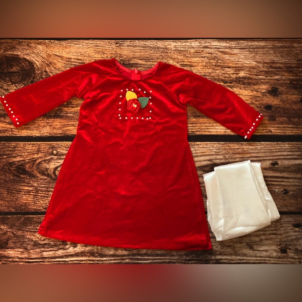 Red Velvet 3D floral design and beaded Aodai